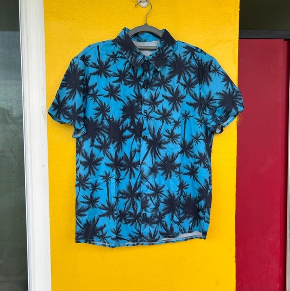 Shirts for men - Picture 2 of 2